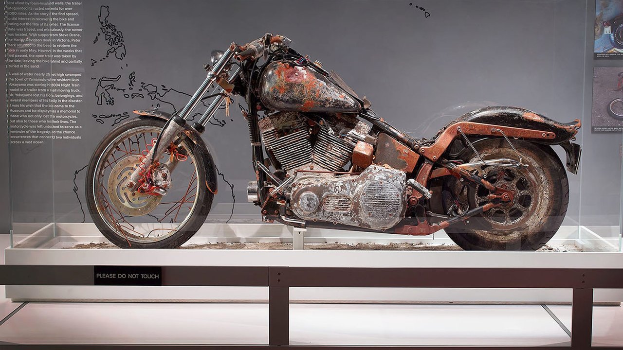 Moto Harley-Davidson clásica en el museo.