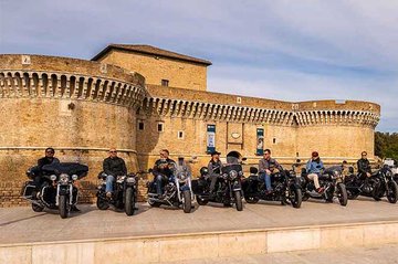 Moottoripyöräilijöitä Senigalliassa Italiassa
