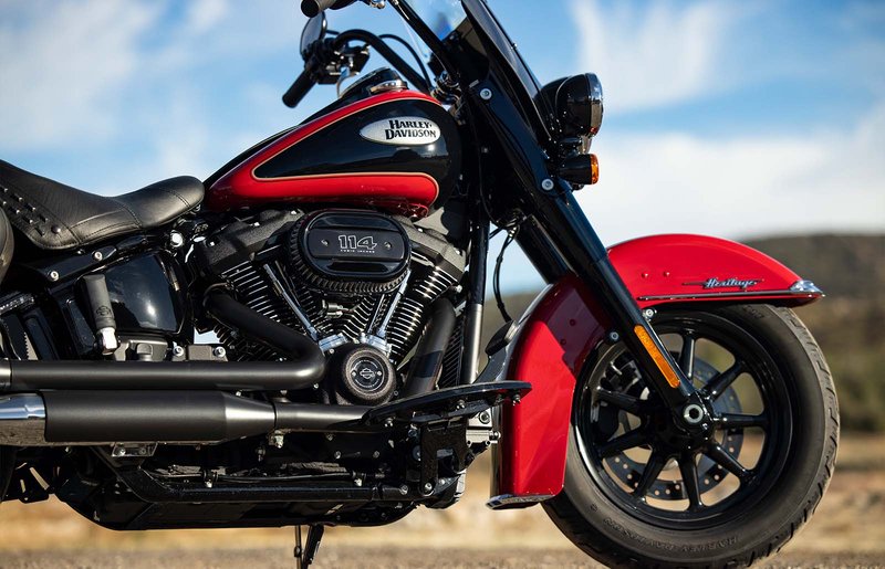 2022 Harley-Davidson® Heritage Classic 114 Vivid Black