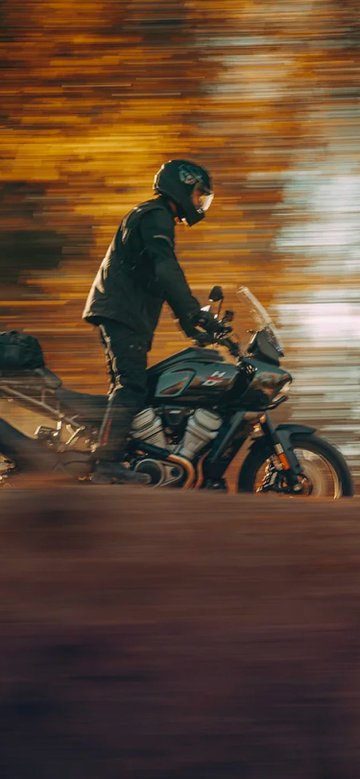 Snímky motocyklu Pan America