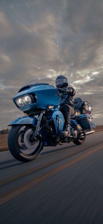 Road Glide Limitedバイクの画像