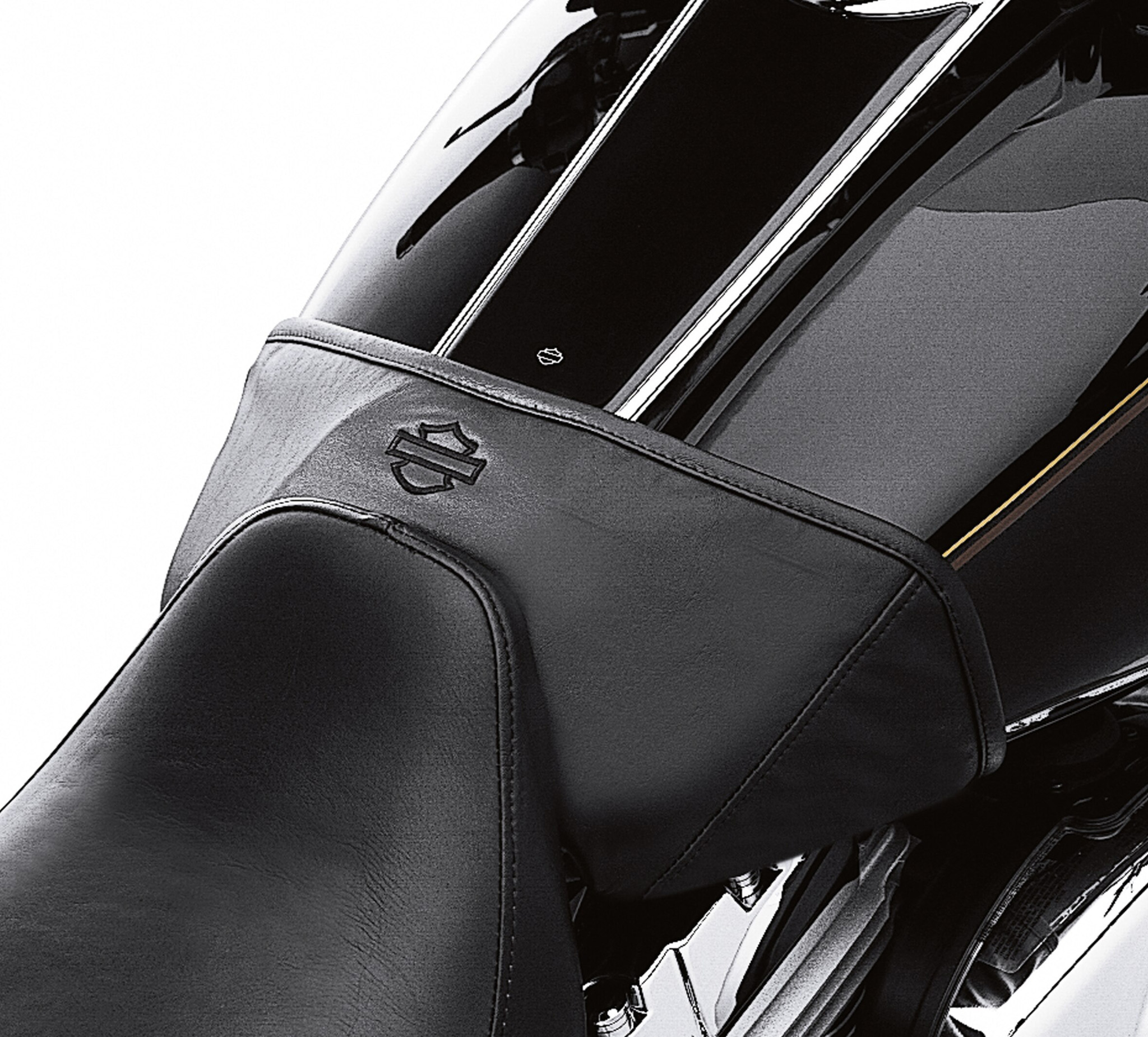 Motorcycle Black Fuel Tank Shield Bra For Harley Touring Street Glide FLHX  06-17
