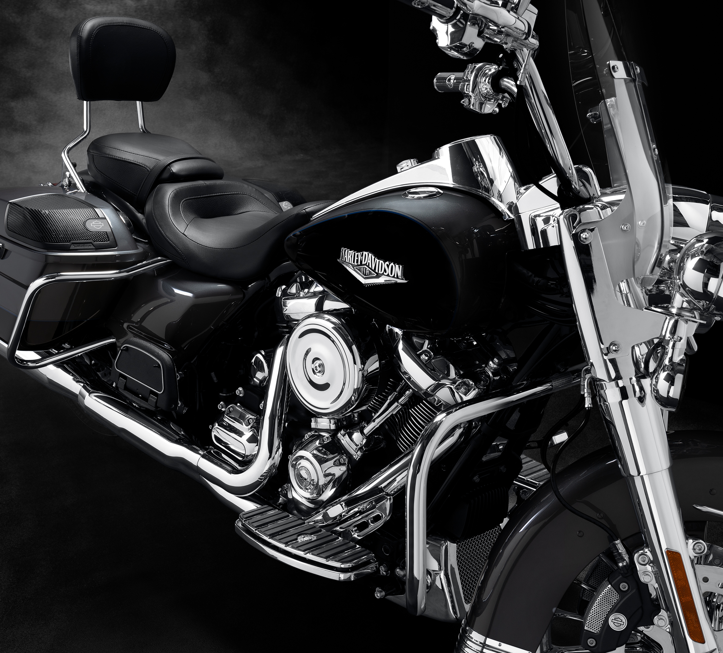 stereo for harley davidson road king