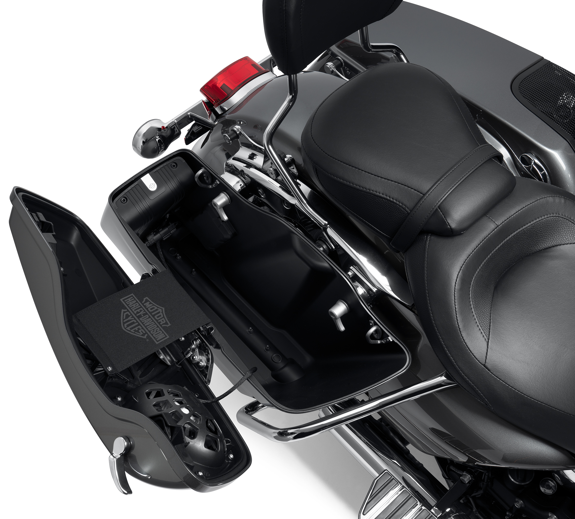 Street glide best sale stereo system