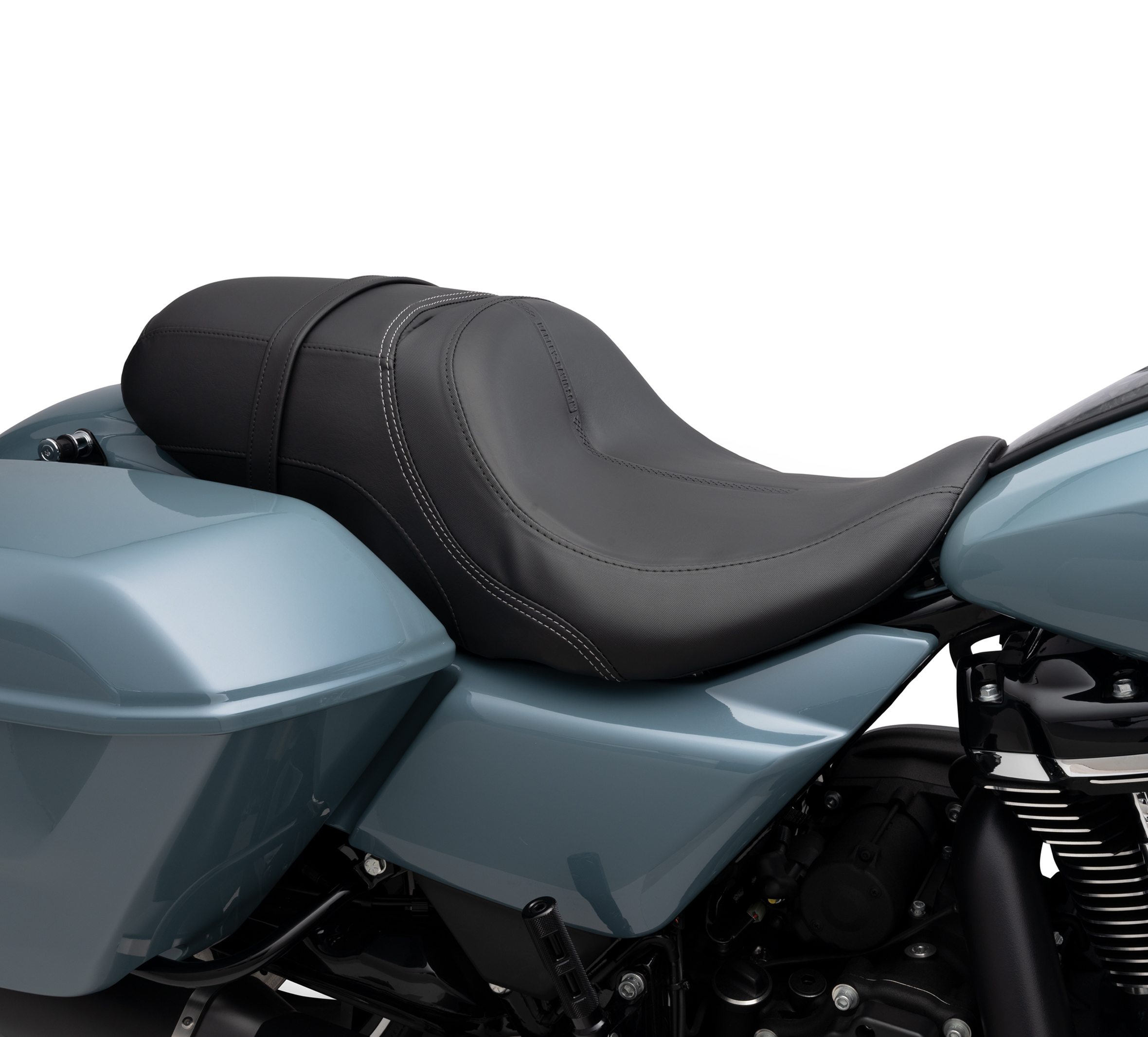 Motorcycle 2-Up Seats | Harley-Davidson USA