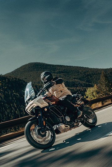 Motocykle Adventure Touring