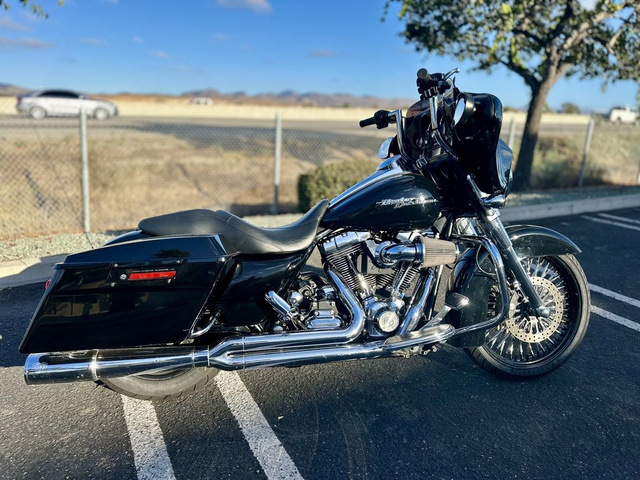 Used 2010 Street Glide In Undefined 