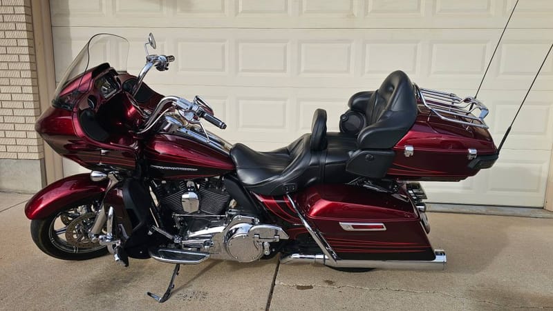 Used 2015 Cvo Road Glide Ultra In Undefined 