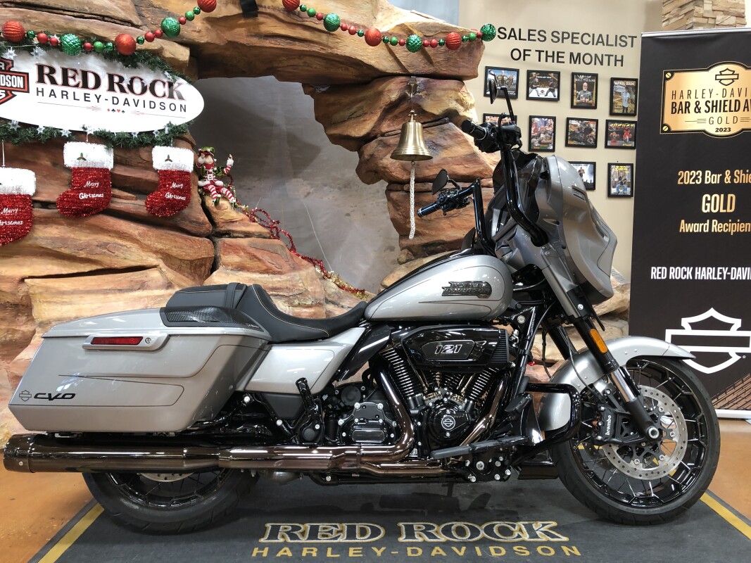 Used 2023 CVO Street Glide in undefined | Harley-Davidson USA