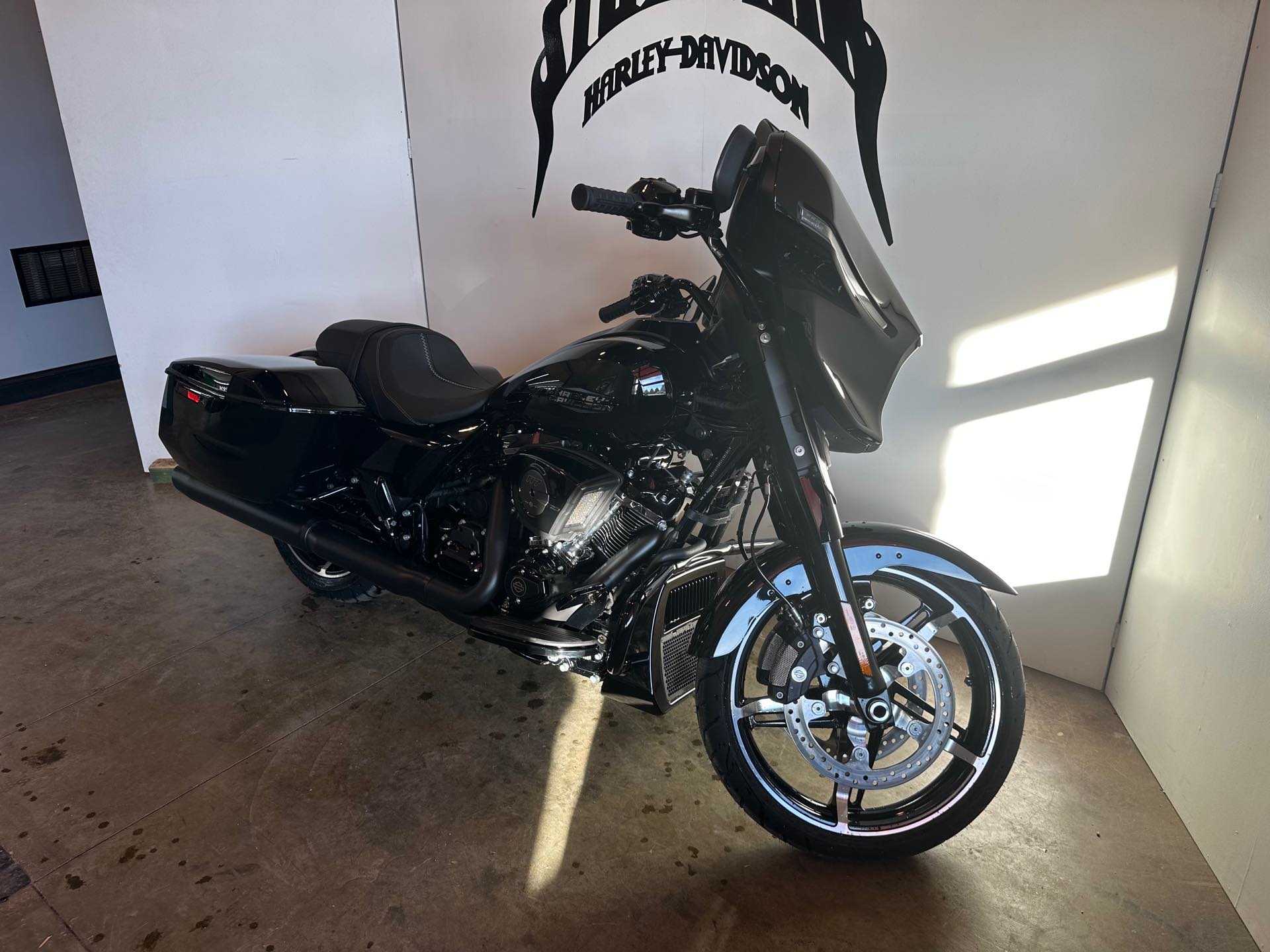 Used 2024 Street Glide in undefined HarleyDavidson USA