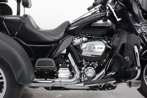 2020 Harley-Davidson® Tri Glide® Ultra Black