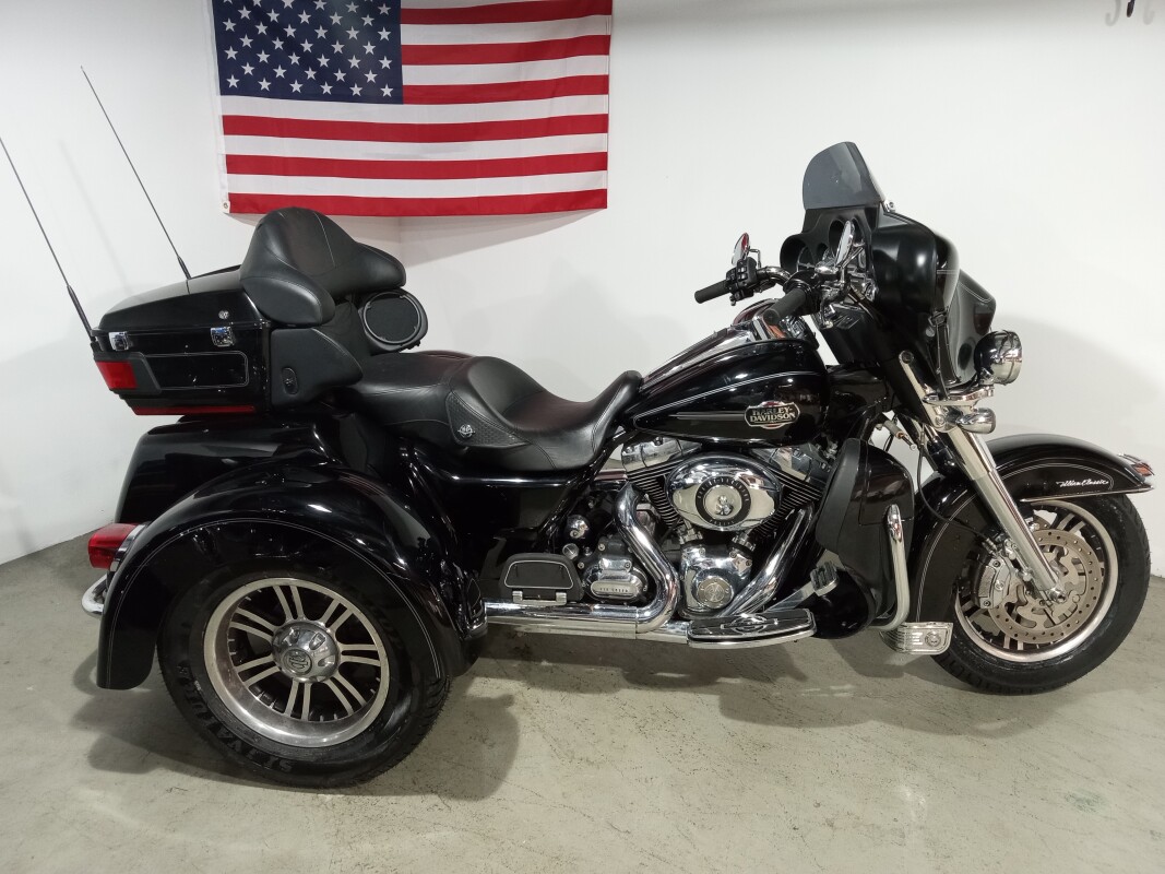 Used 2009 Tri Glide Ultra Classic in undefined HarleyDavidson USA